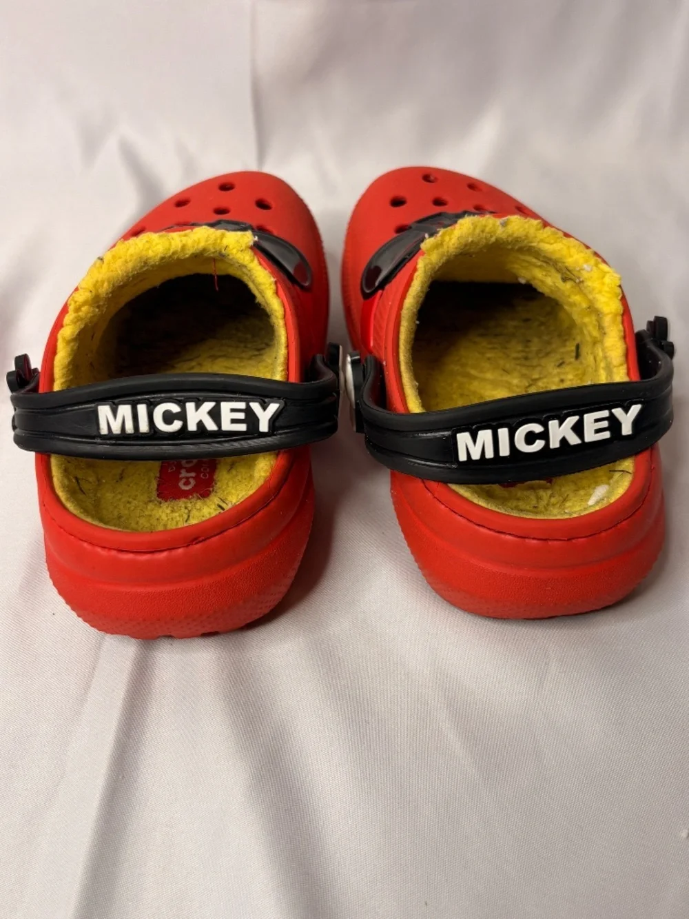 Crocs Classic Disney Kids Size 10 Lined Mickey Mouse Clogs Sandals